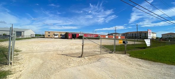 Industrial For Sale: 5655 S Interstate 35, New Braunfels, TX 78132